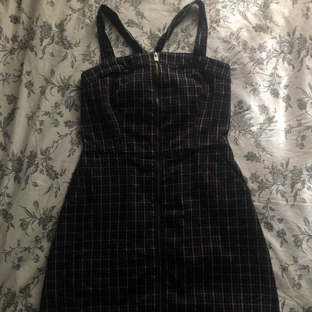 Cute Hollister, dark checker pattern, short dress